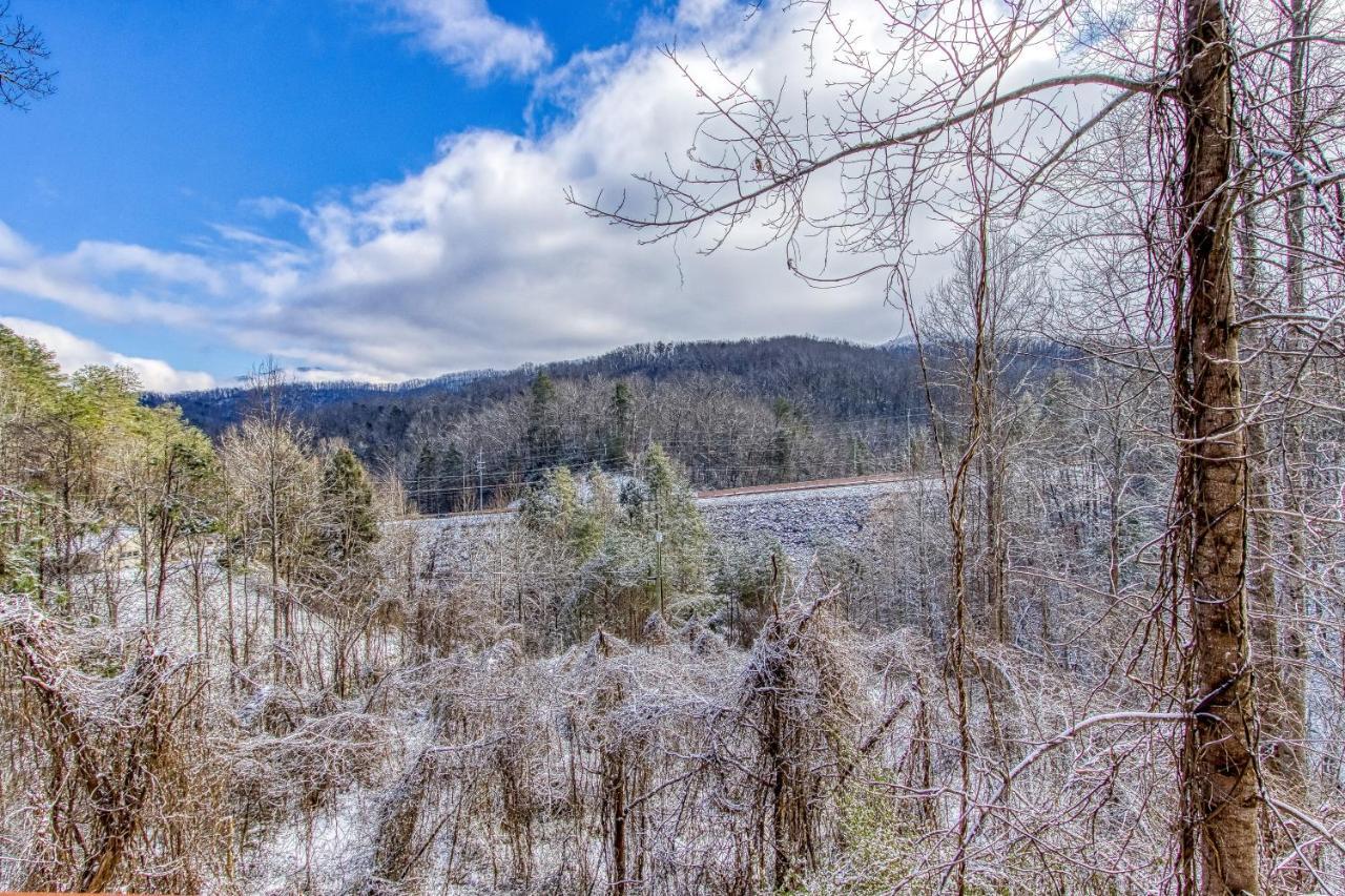 Magical Moments, Hot Tub, Wifi, 1089 Free Tickets Each Paid Day, Dollywood And More Gatlinburg Eksteriør billede