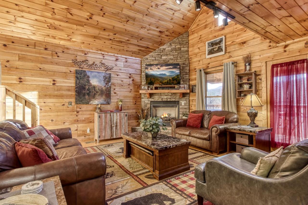 Magical Moments, Hot Tub, Wifi, 1089 Free Tickets Each Paid Day, Dollywood And More Gatlinburg Eksteriør billede