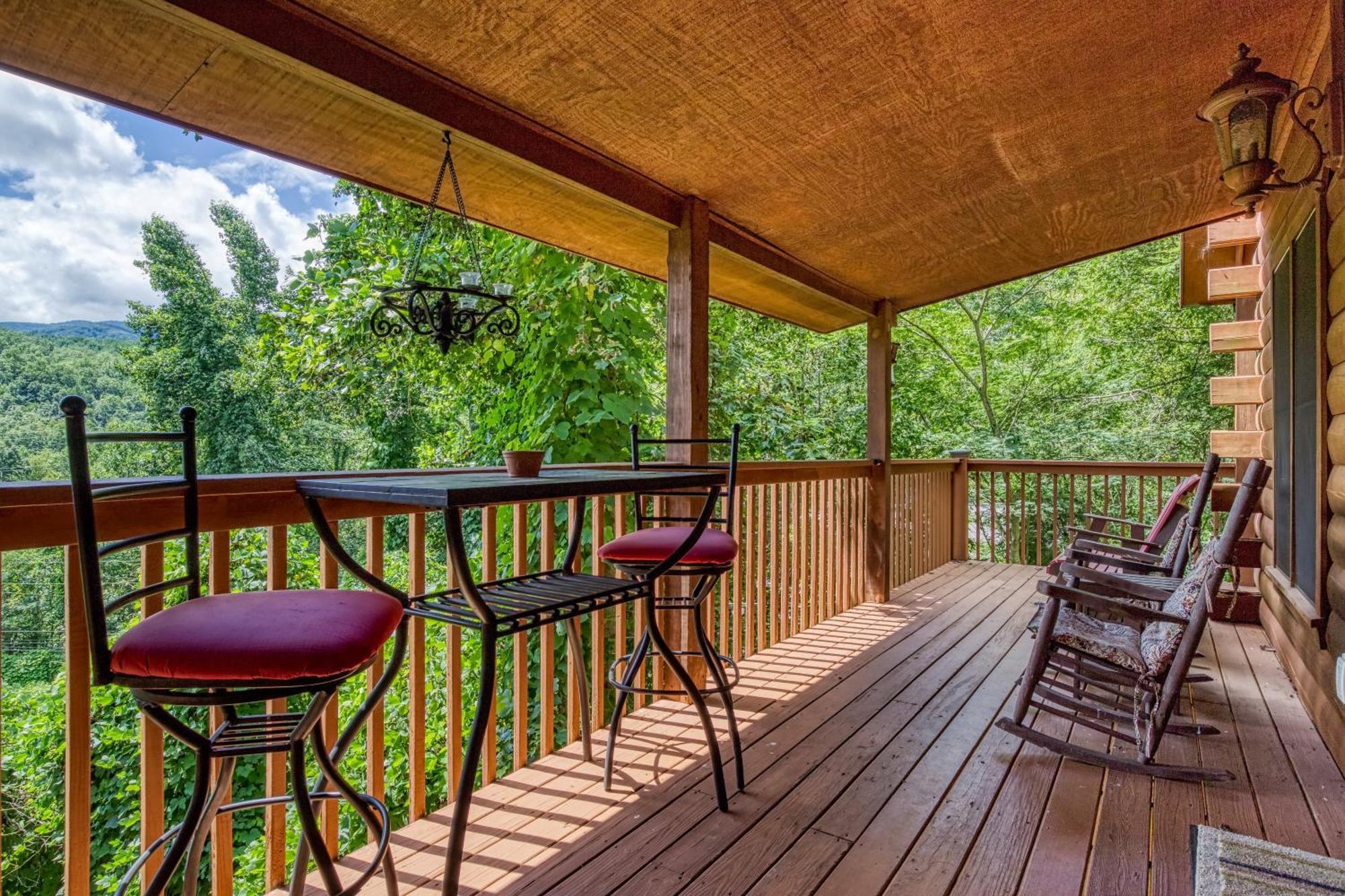 Magical Moments, Hot Tub, Wifi, 1089 Free Tickets Each Paid Day, Dollywood And More Gatlinburg Eksteriør billede