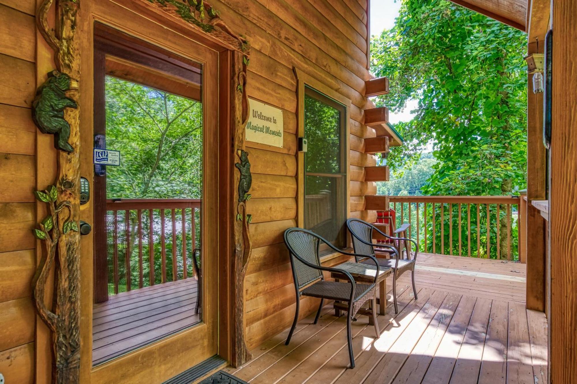 Magical Moments, Hot Tub, Wifi, 1089 Free Tickets Each Paid Day, Dollywood And More Gatlinburg Eksteriør billede