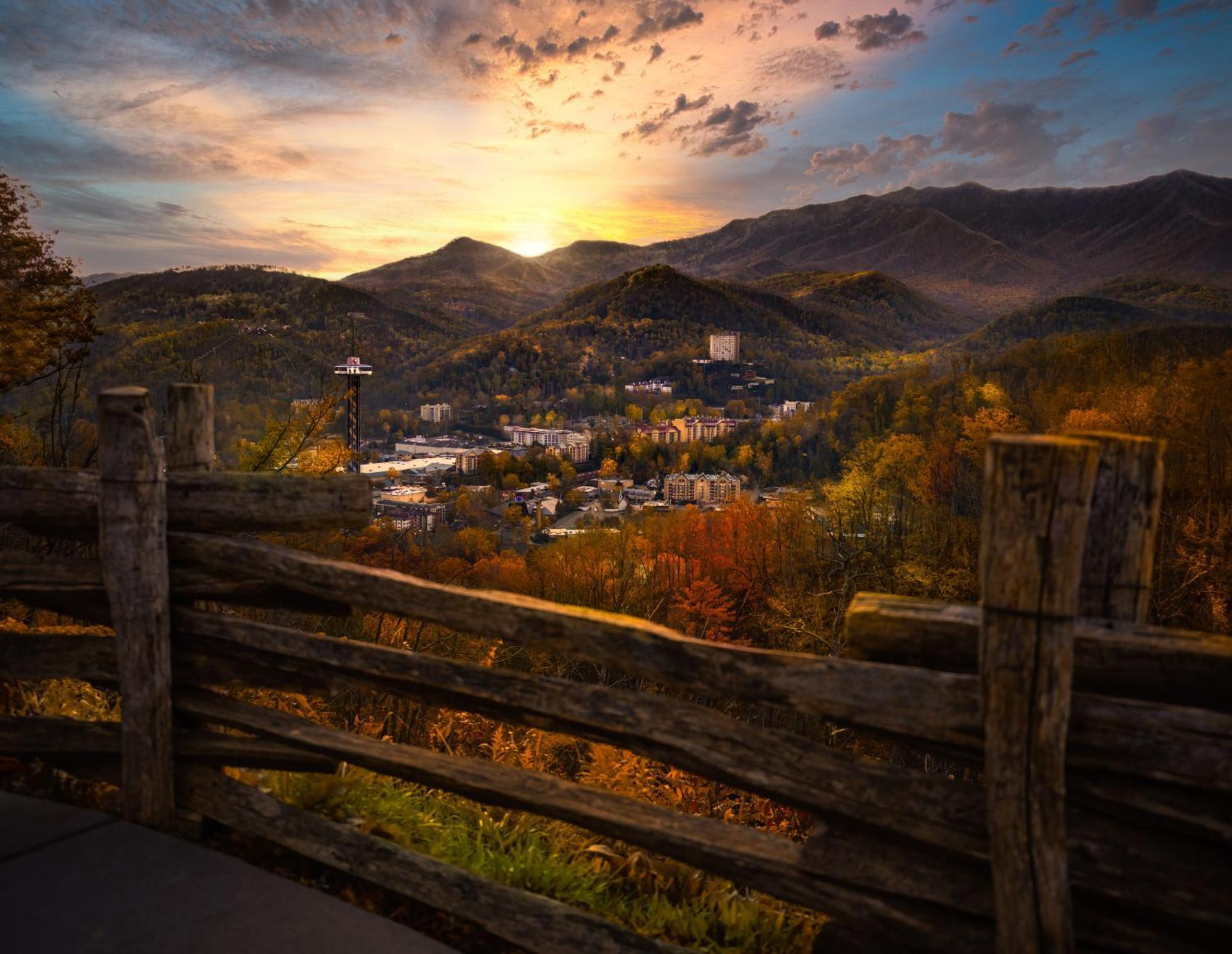 Magical Moments, Hot Tub, Wifi, 1089 Free Tickets Each Paid Day, Dollywood And More Gatlinburg Eksteriør billede